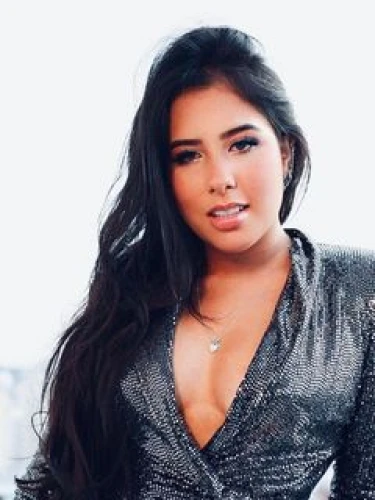 Cinthia Cruz