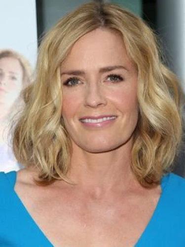 Elisabeth Shue